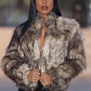 #fashionnova FUR COAT
